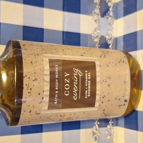 Cozy Evening bodywash - Picture 2 of 3